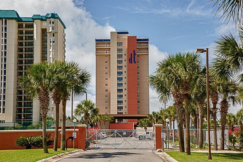 Destin Towers Beachside Complex